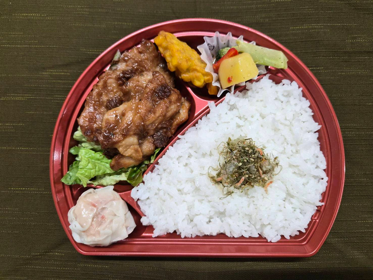 鶏の味噌バター焼き弁当